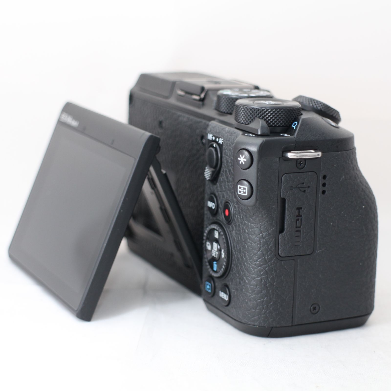 ☆美品☆ Canon キャノン ミラーレス一眼カメラ EOS M6 Mark II ☆美品☆ Canon キャノン ミラーレス一眼カメラ EOS M6 Mark II