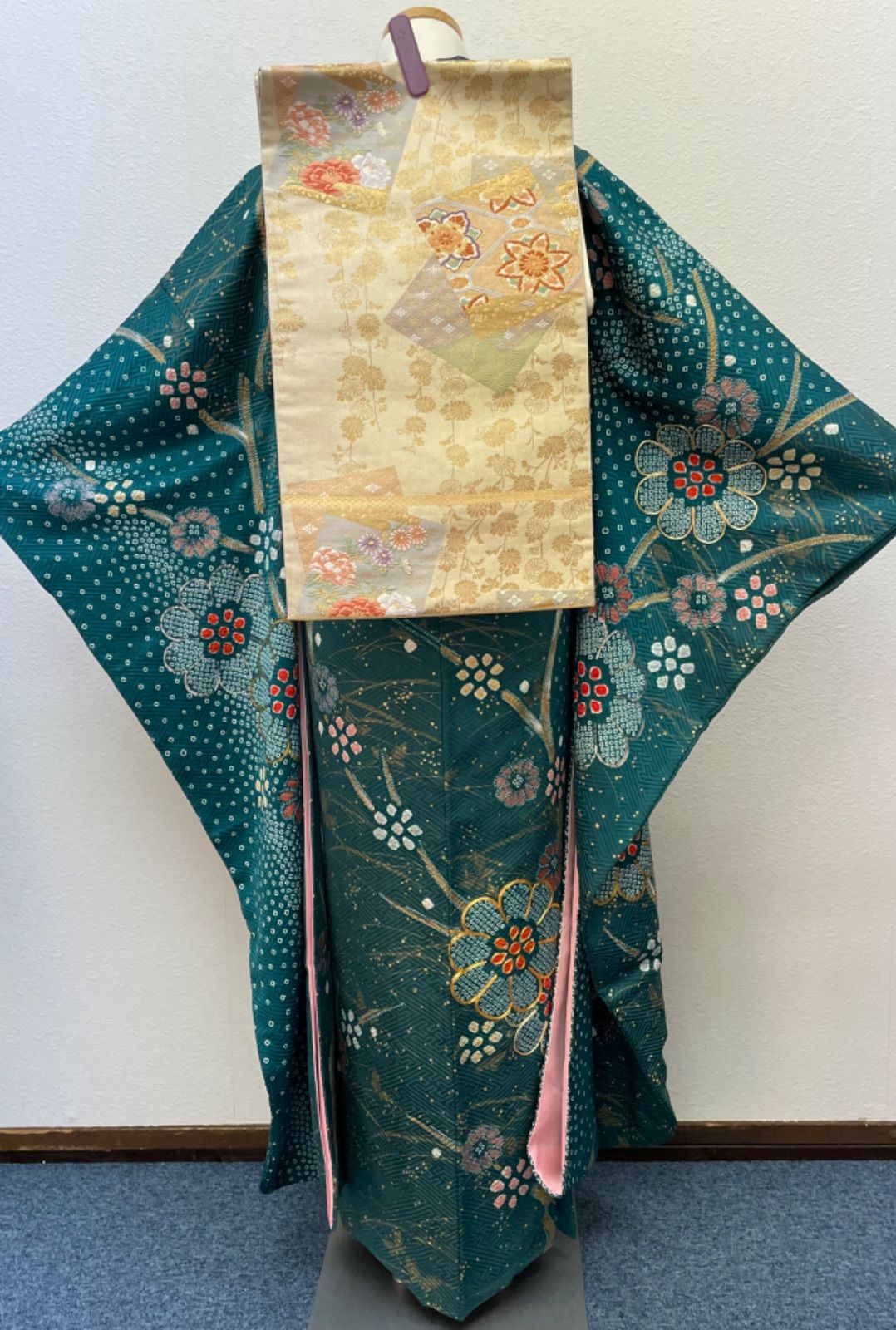 22146 振袖6点セット 絞りと金駒刺繍 グリーン 菊 蝶 - メルカリ