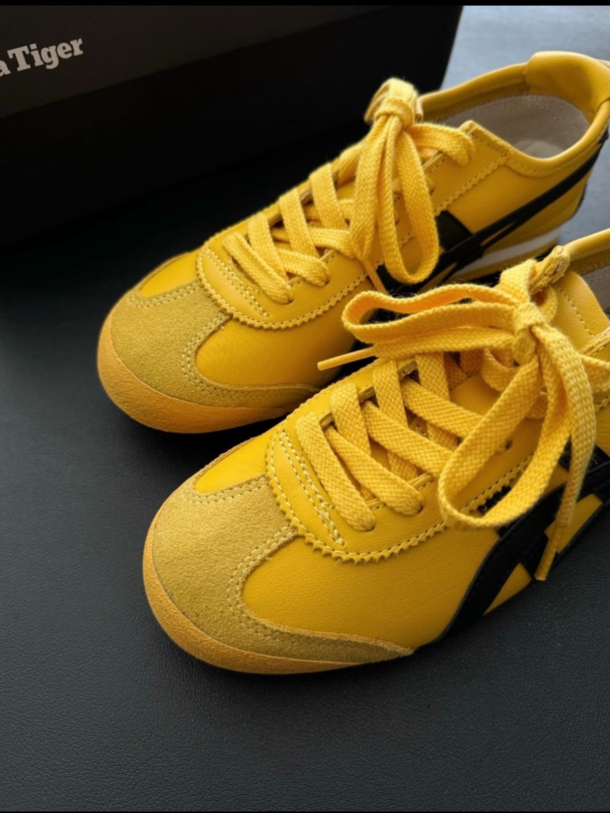 オニツカタイガー MEXICO 66 ローカット スニーカー男女兼用 イエロー 新品未使用 Onitsuka Tiger オニツカタイガー MEXICO 66
