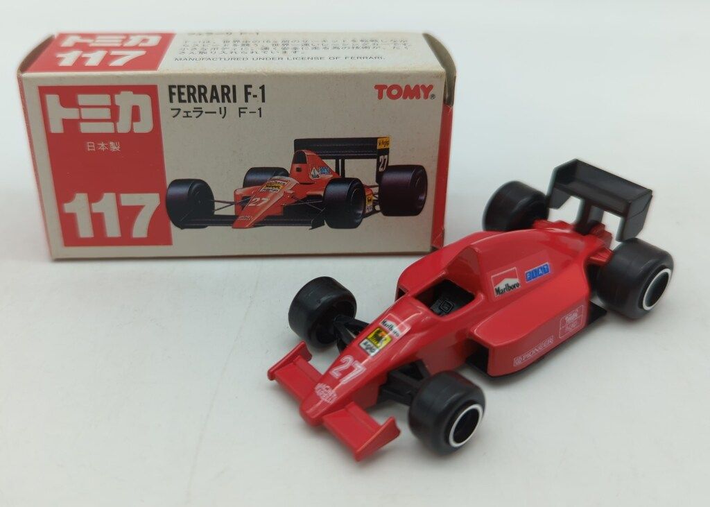 【完全美品】　トミカ　フェラーリF-1  マルボロ トミカギフト フェラーリコレクション (488 Spider、SF90