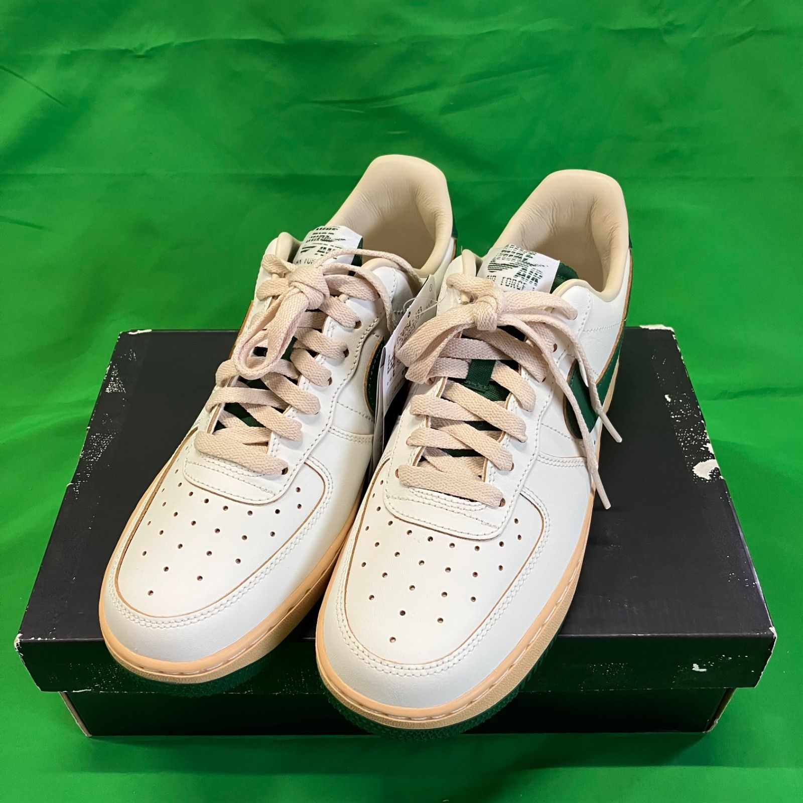 NIKE ナイキ W AIR FORCE 1 ’07 LV8 DZ4764 NIKE（ナイキ）の「NIKE WMNS AIR FORCE 1 07 LV8 DZ4764-133