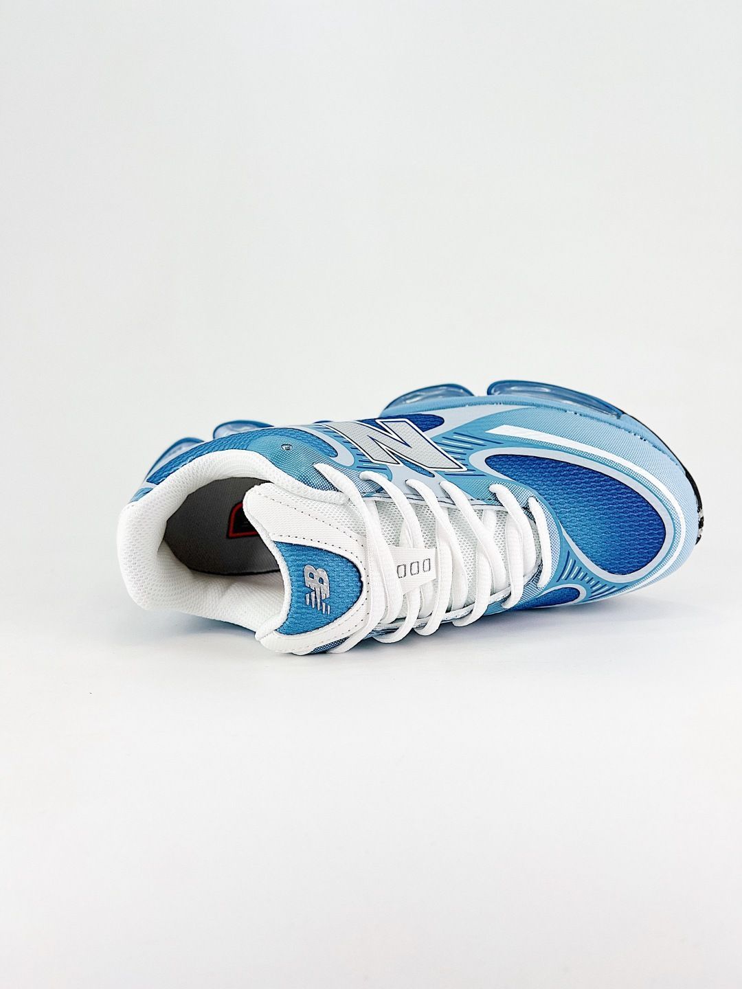 新品、未使用 箱付 ニューバランス NEW BALANCE U2000PBB ブルー