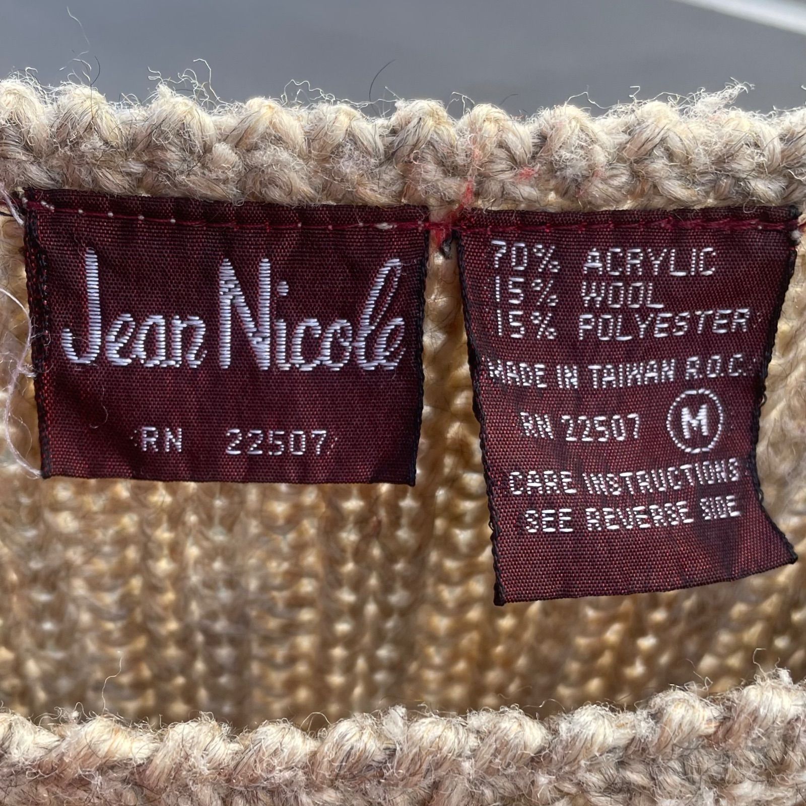 7,80s vintage jean nicole パフスリーブ ニット - &Dorothy - メルカリ