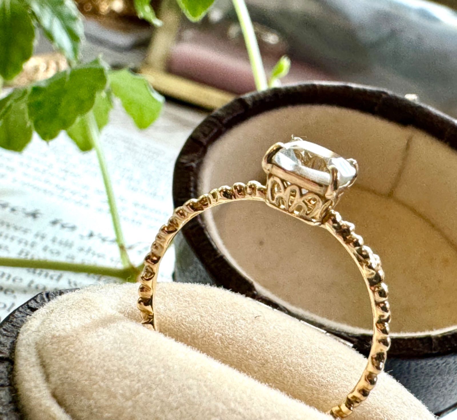 SIENA ROSE スーリールV9字　ダイヤモンド　K18 ゴールド リング シエナロゼ スーリール k18 ダイヤモンド リング SIENA ROSE