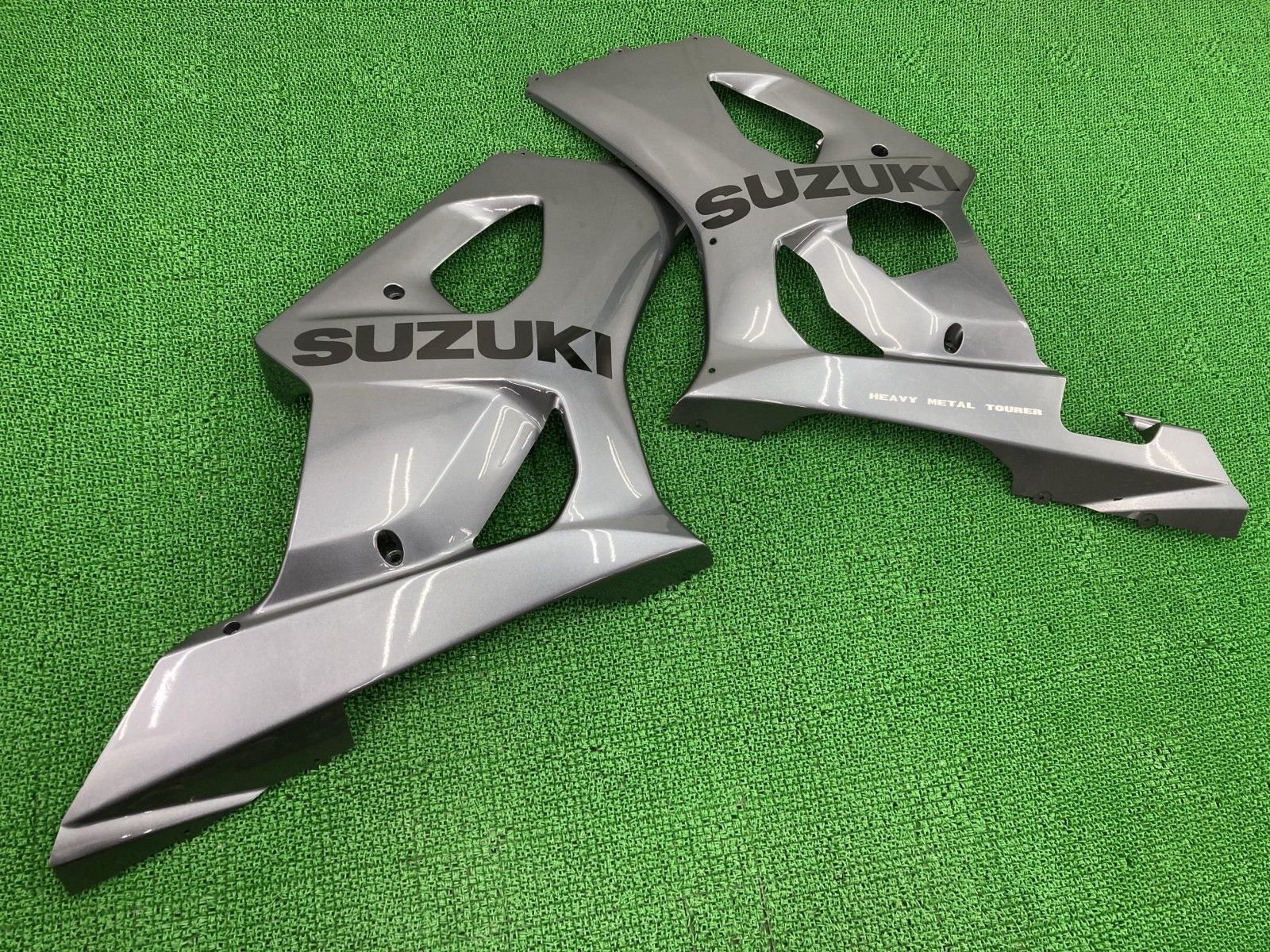 GSX-R1000 サイドカウル 左右 ガンM 18G スズキ 純正 バイク 部品
