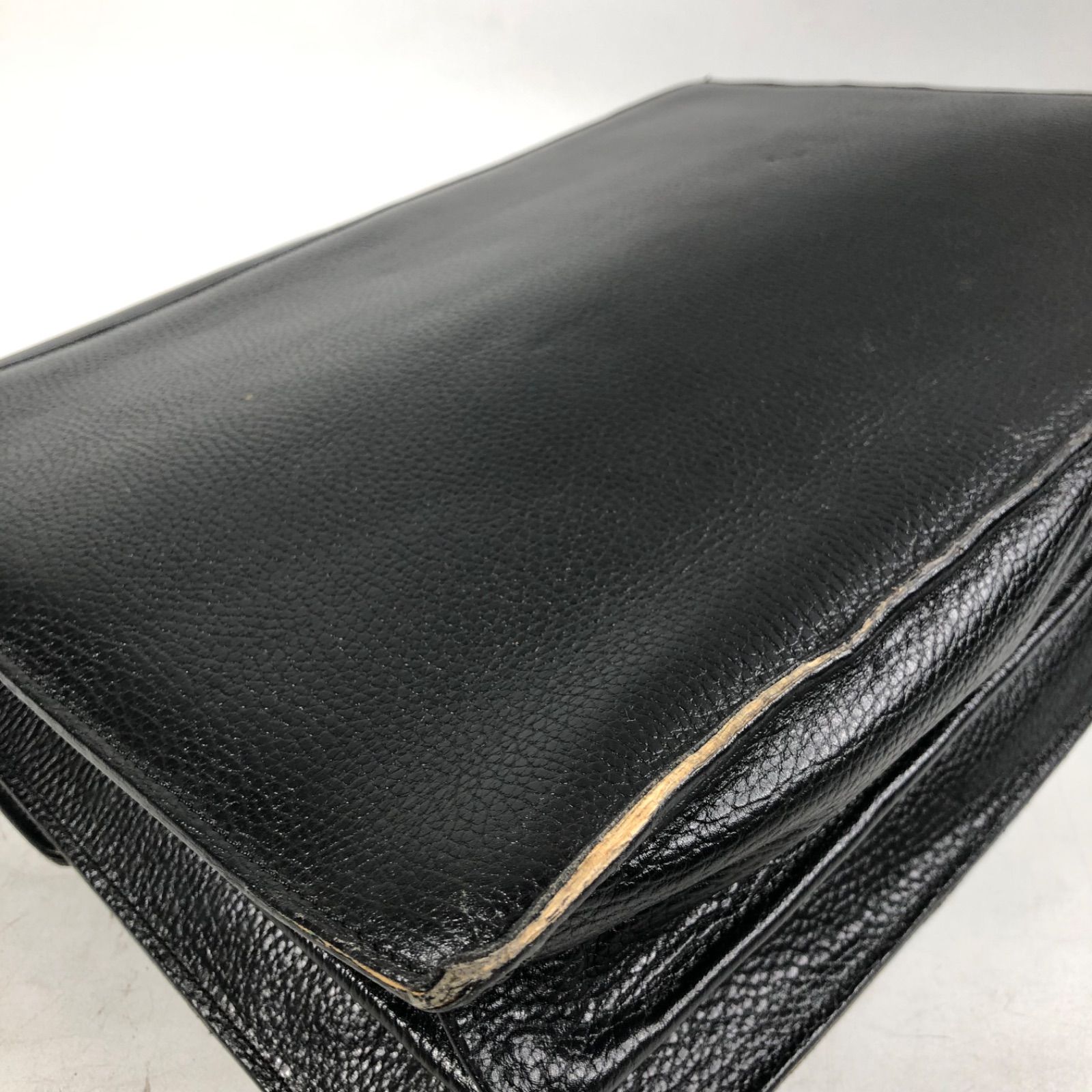 ビジネスバッグ 黒カバン