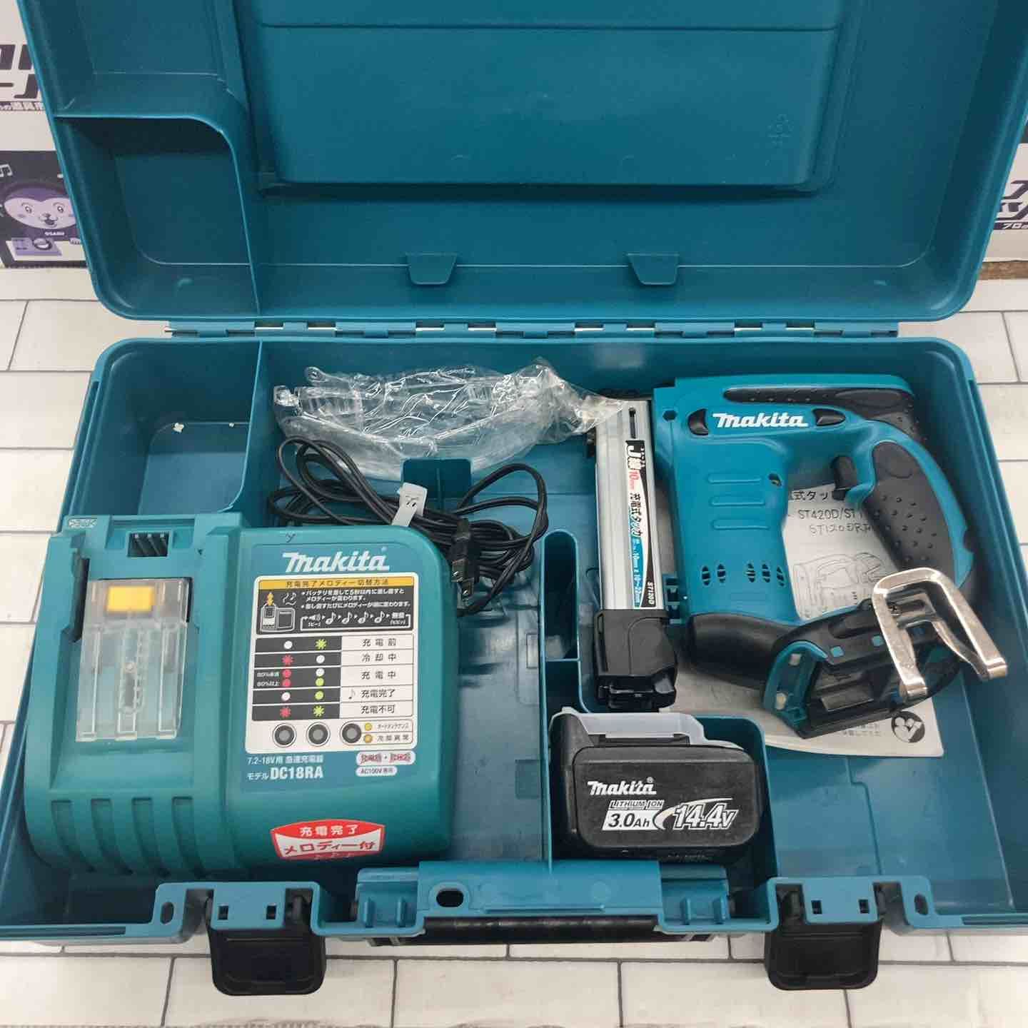 マキタ makita コードレスタッカ ST120DRF 所沢店