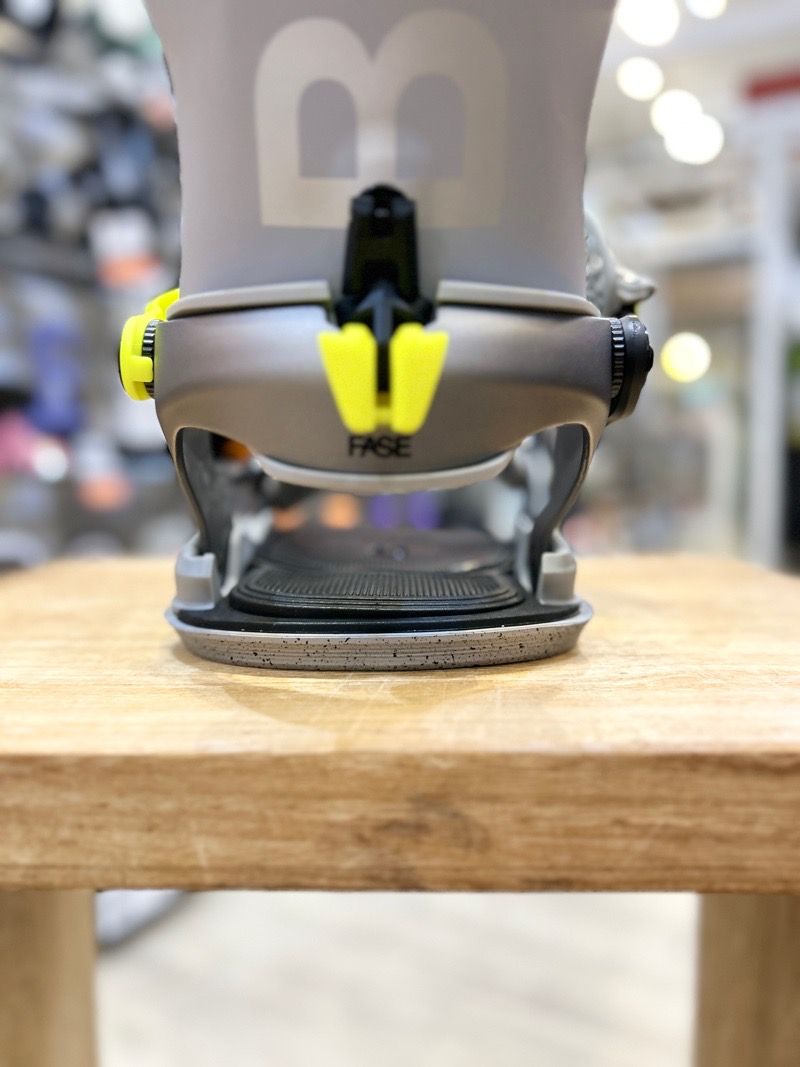 Bataleon blaster FASE MLサイズ TOGRAYビンディング