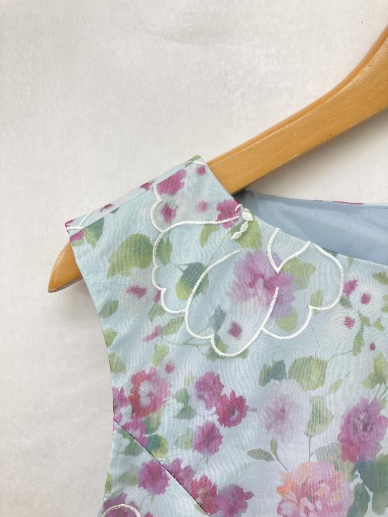 TOCCA 花柄刺繍 ノースリーブワンピース 120 TOCCA 刺繍 花柄 ノースリーブワンピース サイズ0