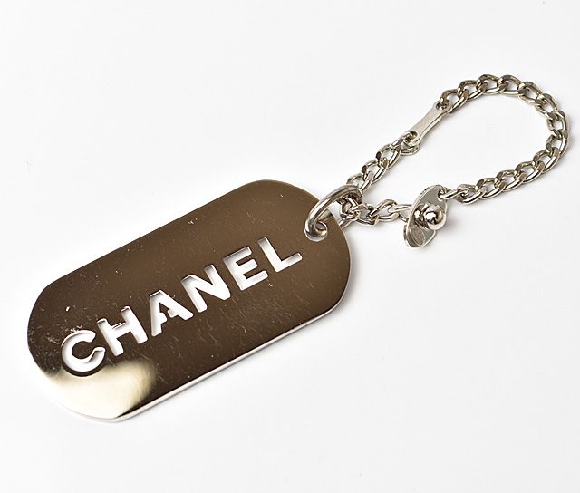 シャネル キーリング/バッグチャーム CHANEL ドッグタグ ロゴ シルバー