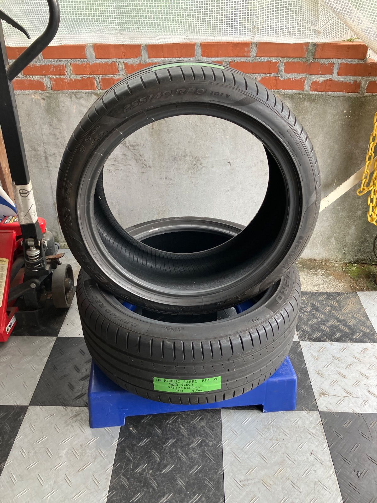 み 255|40R20 PIRELLI P ZERO PZ4 ピレリ ピーゼロ PZ4 XL VOL ELECT ボルボ認証タイヤ タイヤ2本