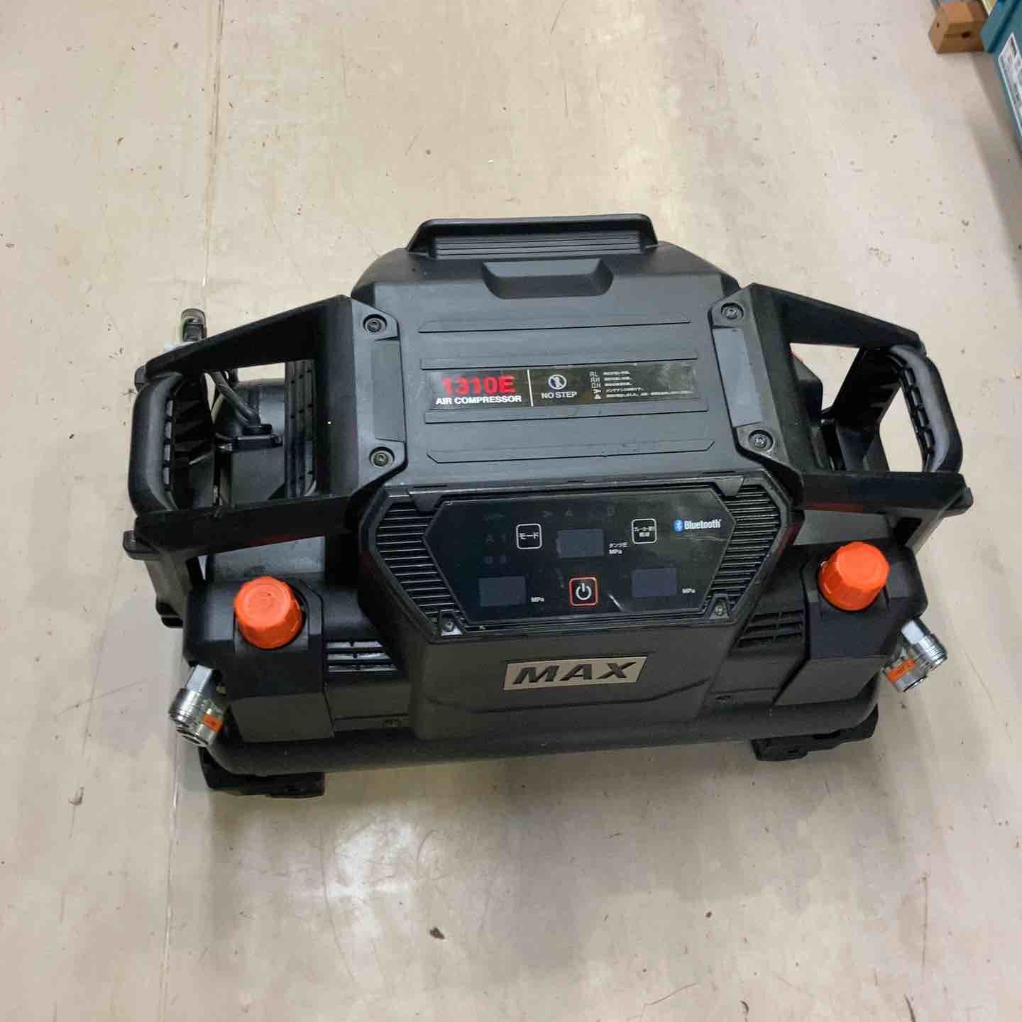 マックス MAX エアコンプレッサー AK-HH1310E_ブラック 町田店