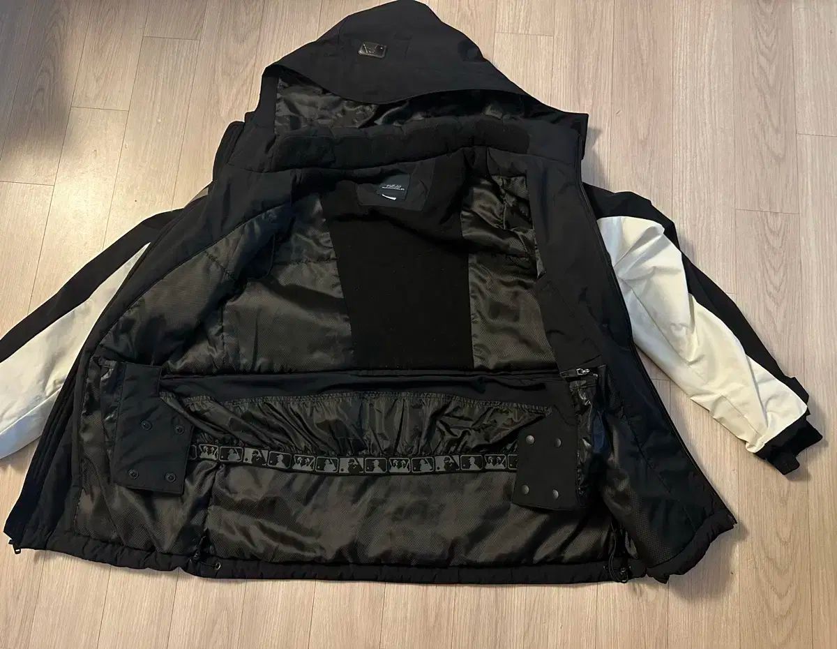  MLBキッズ ボードアウター 一般アウター活用 その他 ジャケット ブルゾン