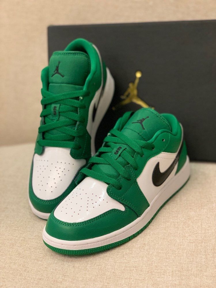 NIKE/ナイキ AIR JORDAN 1 LOW PINE GREEN　553560 301 グリーン