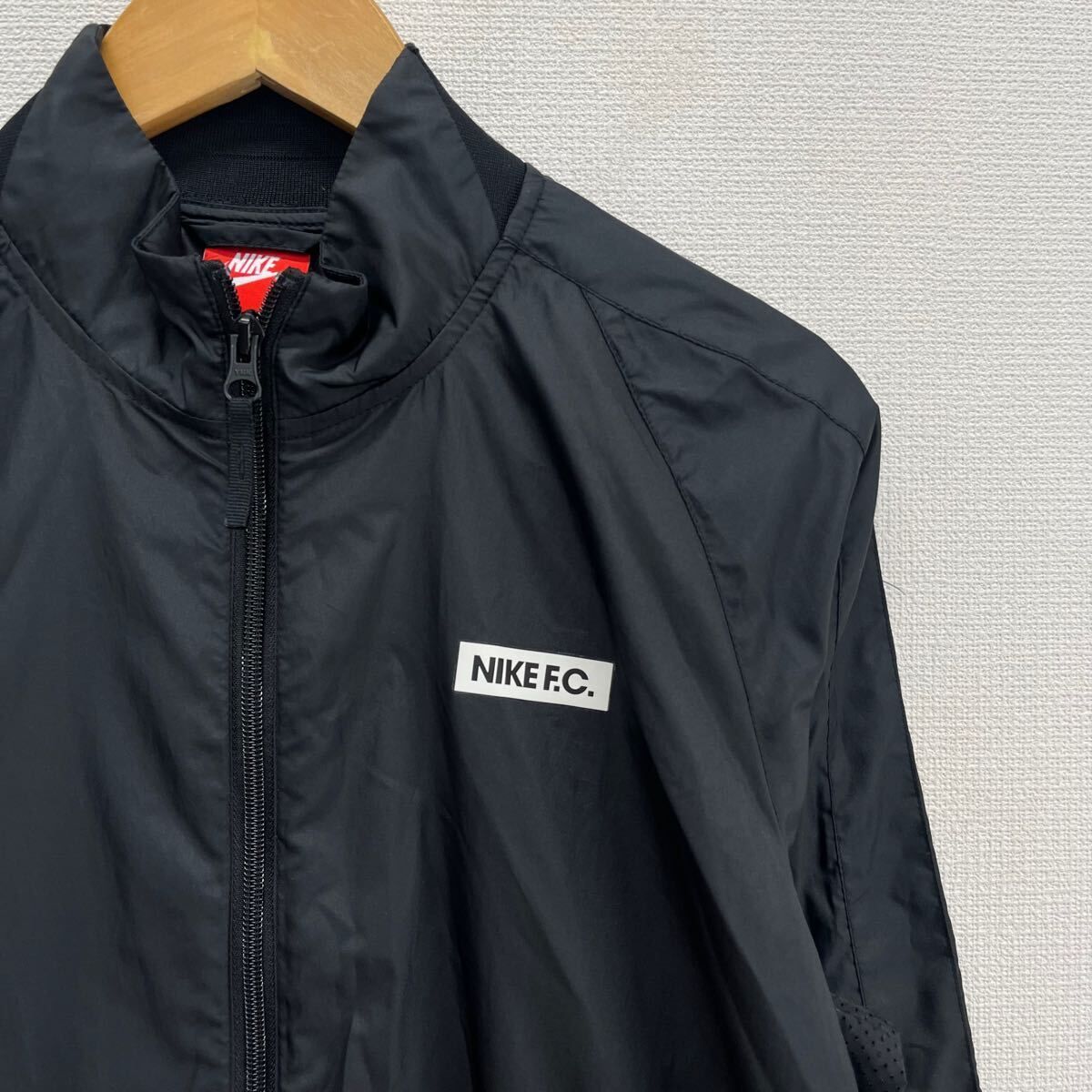 ウェア NIKE FC NIKE F.C. ナイキ 703664-010 ウインドブレーカー ジップアップ