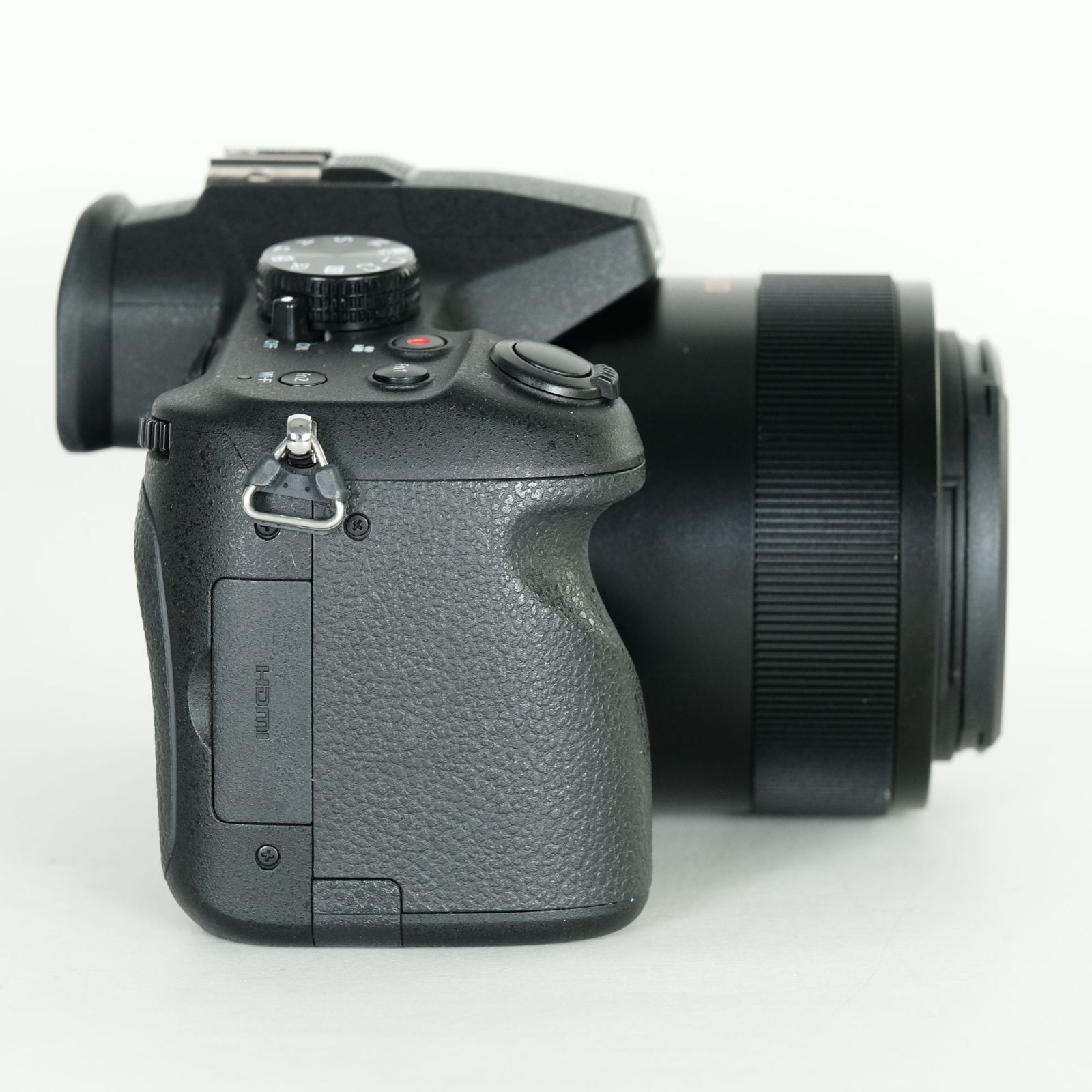 Panasonic - DMC-FZ1000・Panasonic・デジカメ・互換バッテリー2個付・中古品 パナソニック LUMIX DMC-FZ1000（デジカメ用バッテリー