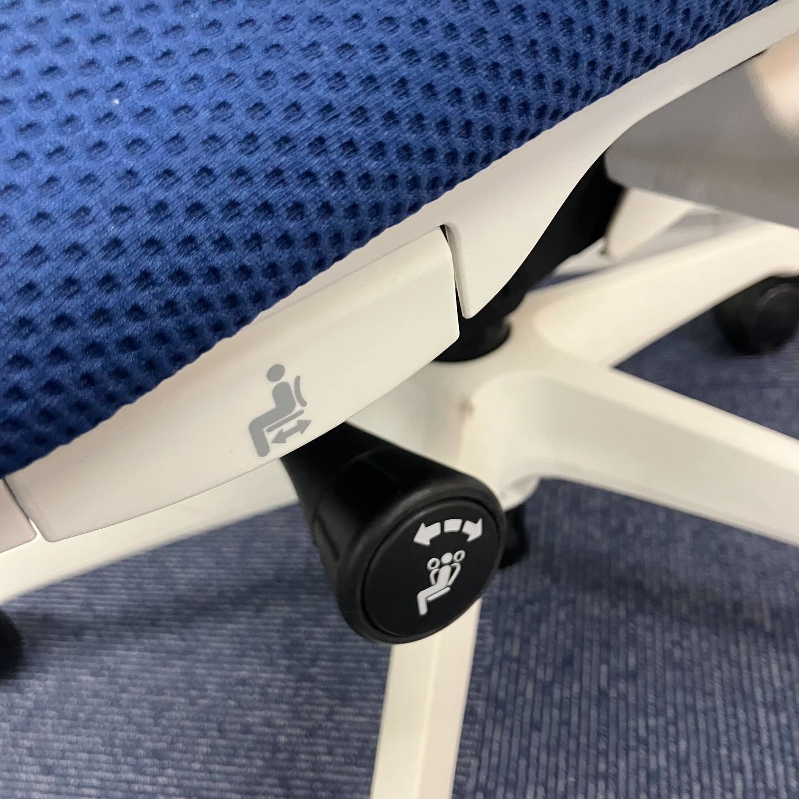 中古 A(中古品)】Sylphy(シルフィー)C687XW-FSF3 オカムラ - メルカリ 