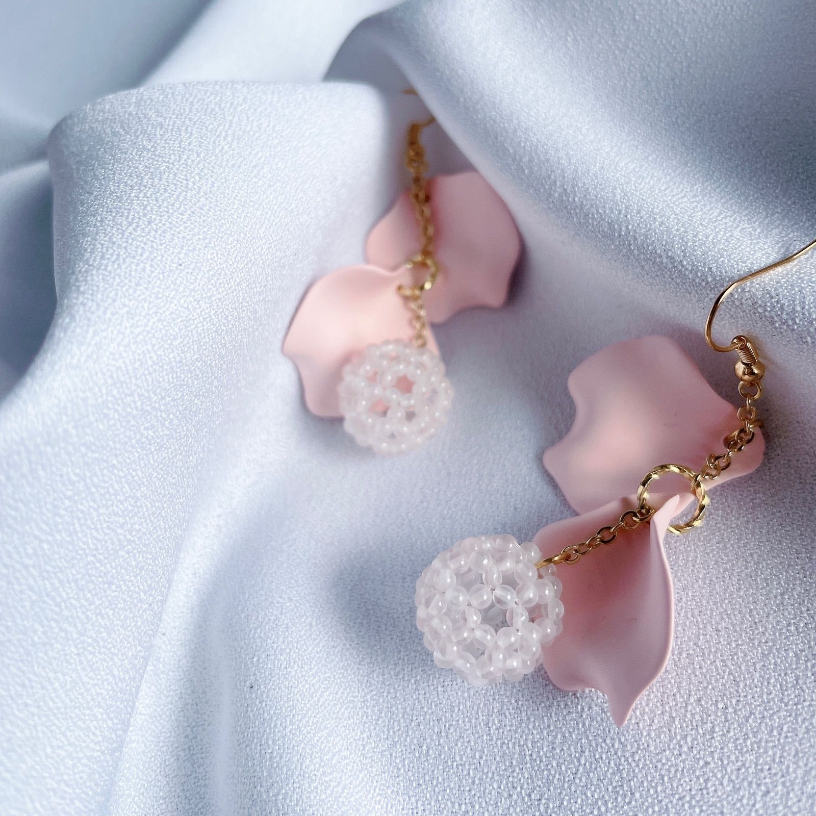 flower shining pierce-Rose Quartz- フラーレン　ピアス　ローズクォーツ