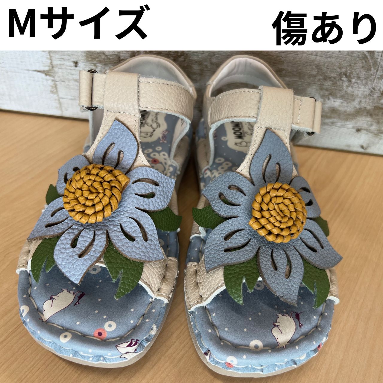 【新品未使用品】エスタシオン　Mサイズ（23.0から23.5） エスタシオン レザースリッポン Mサイズ（ムーミンと