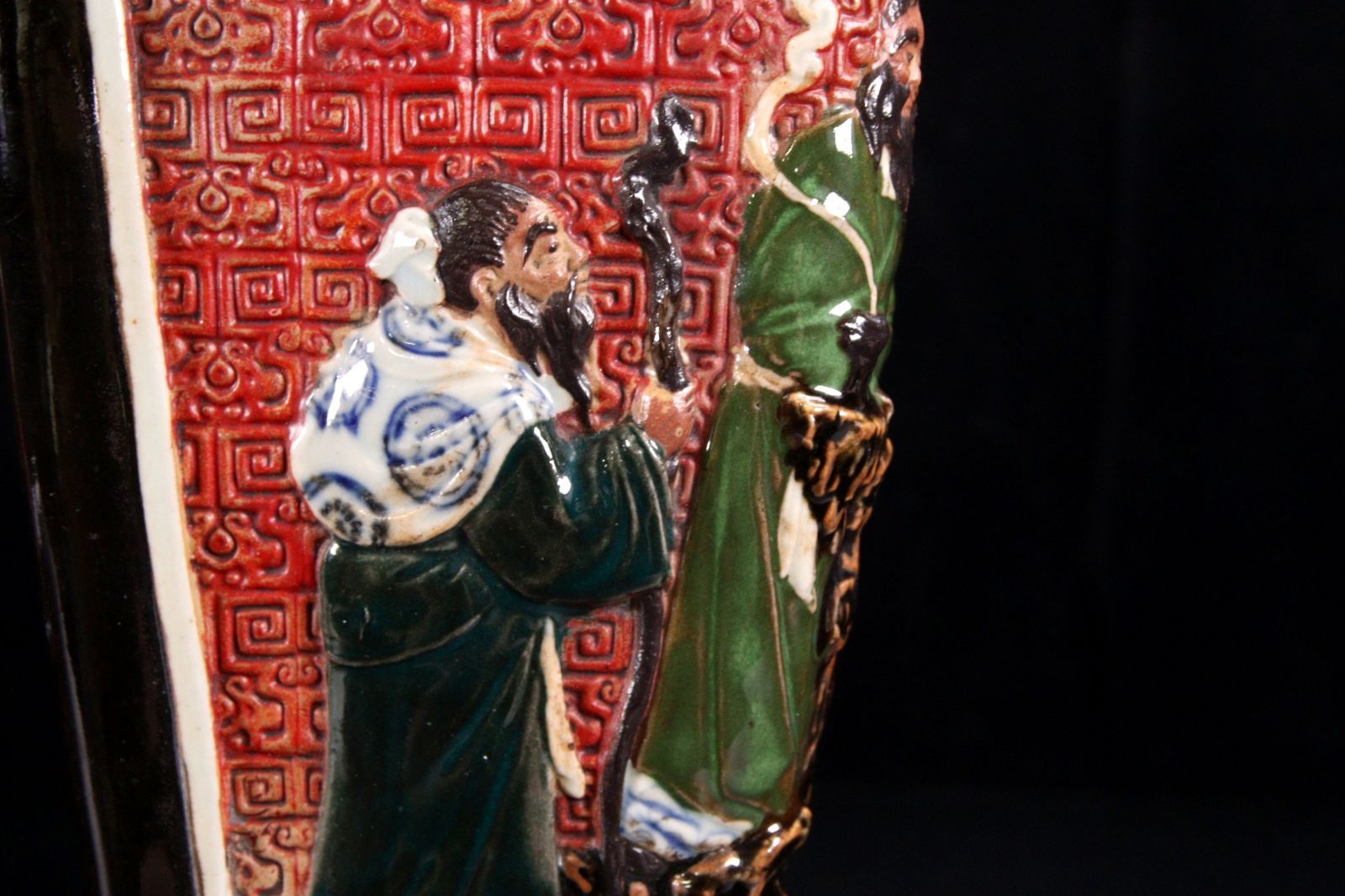 隅田焼 花瓶 井上良斎 隅田焼 井上良斎 高浮彫 賢人彫刻花瓶 一対 30.5cm 花入 唐物