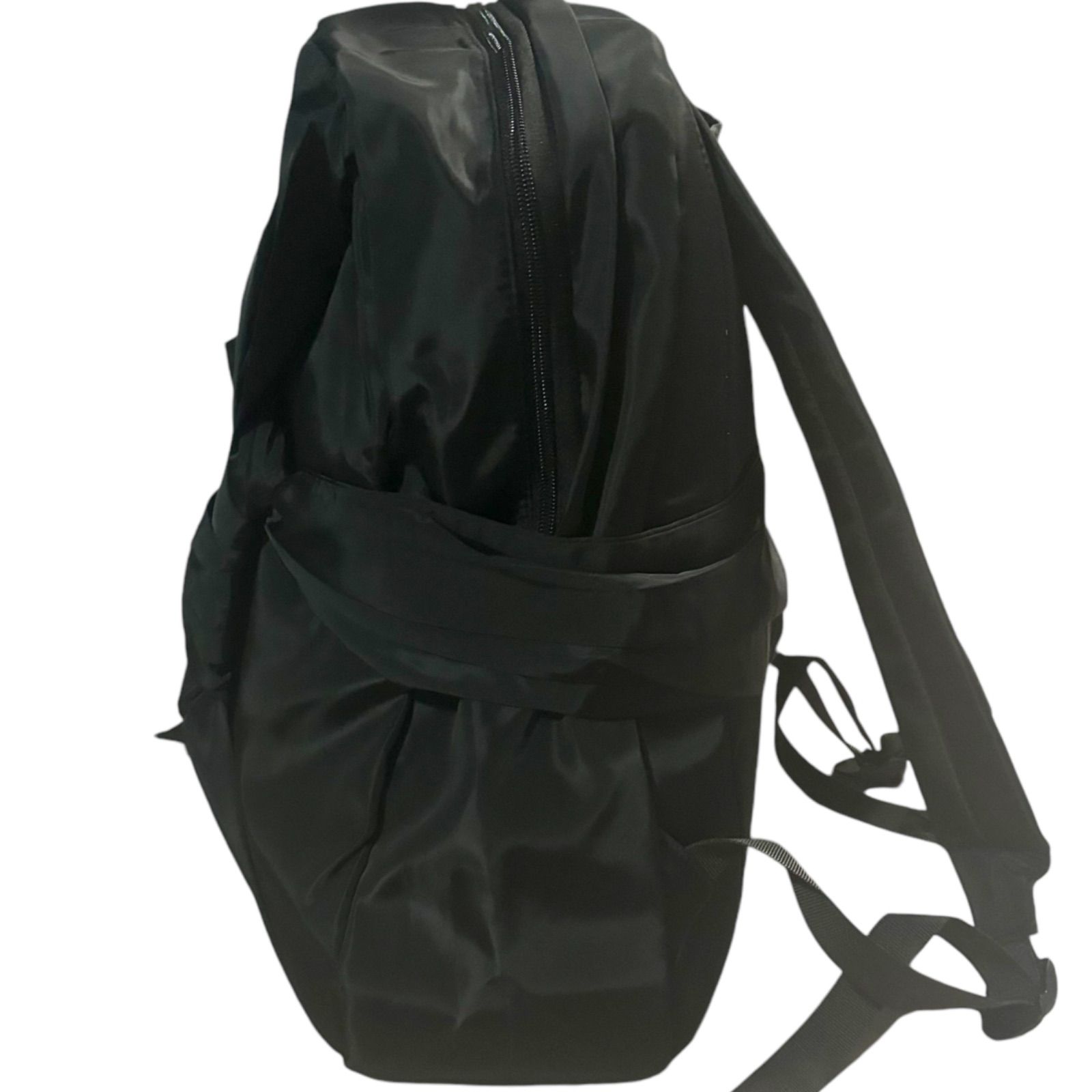 セール】新品 韓国 大人気 リボンナイロンリュック 黒 バックパック  