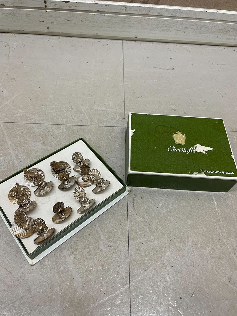 Christoful クリストフル 刻印あり カードホルダー カード立て ネームカード 葉 シルバー