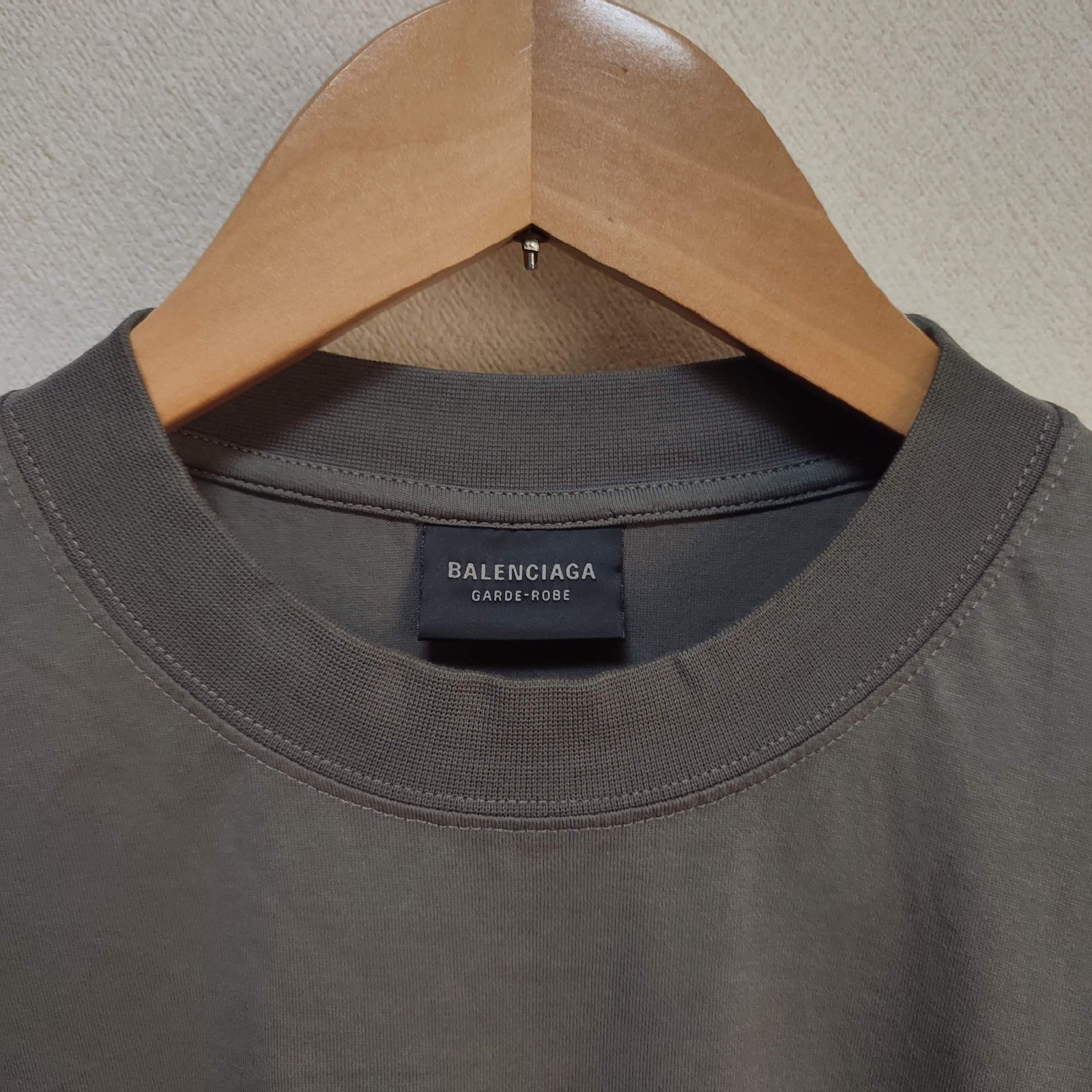 超美品】Balenciaga バレンシアガ ミディアムフィット 洗濯ロゴ T  