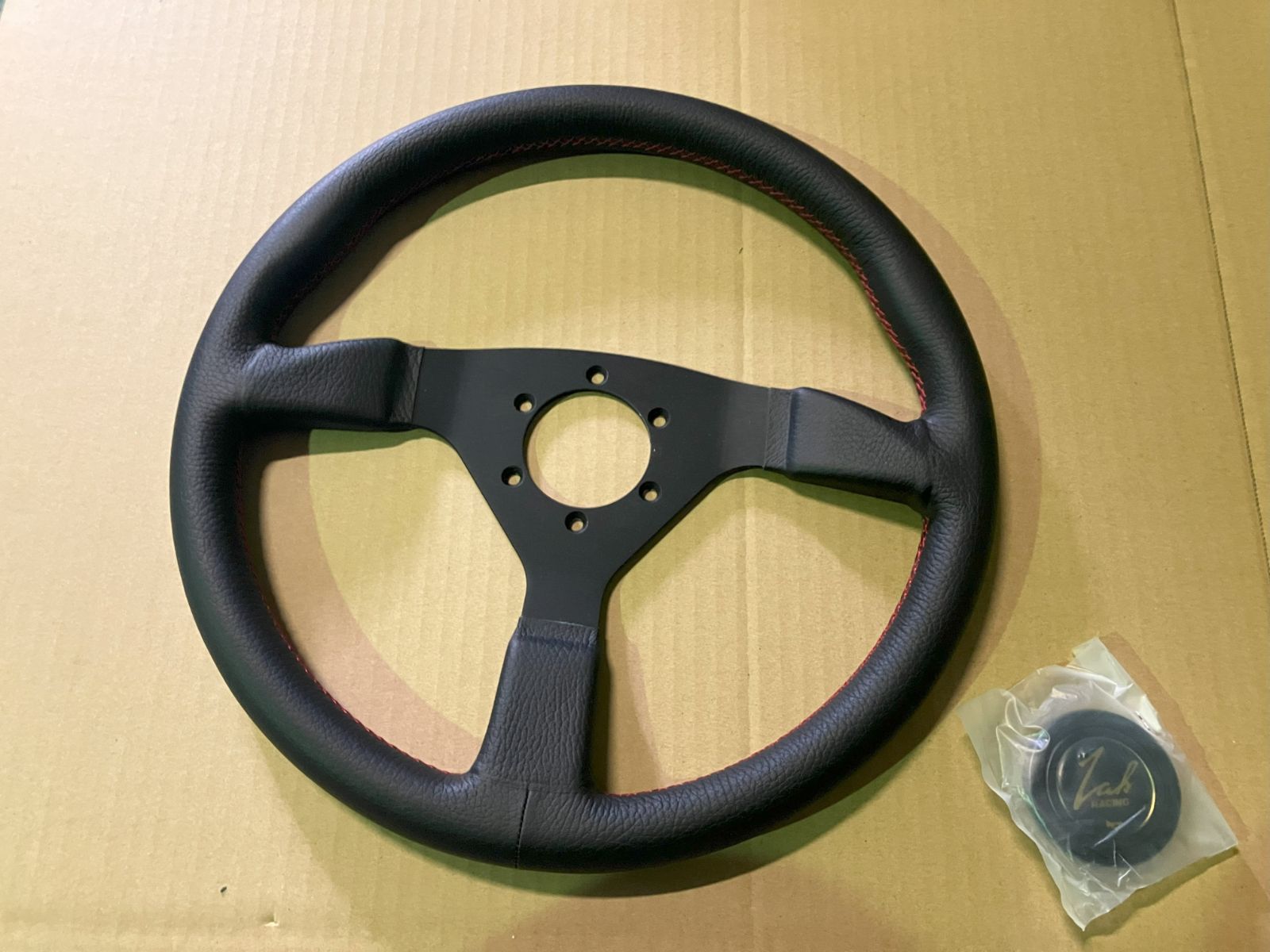 MOMO ステアリング ウルトラ ジャパン ブラック レザー 350mm 35π MOMO（モモ）正規品】 ステアリング ウルトラ ブラックエディション