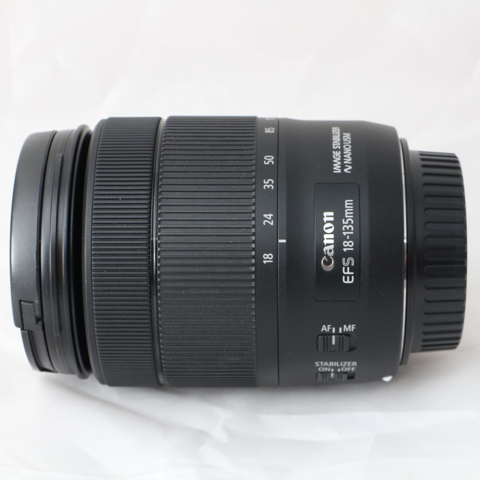 100738☆ほぼ新☆Canon 標準ズームレンズ EF-S18-135mm F3.5-5.6 IS