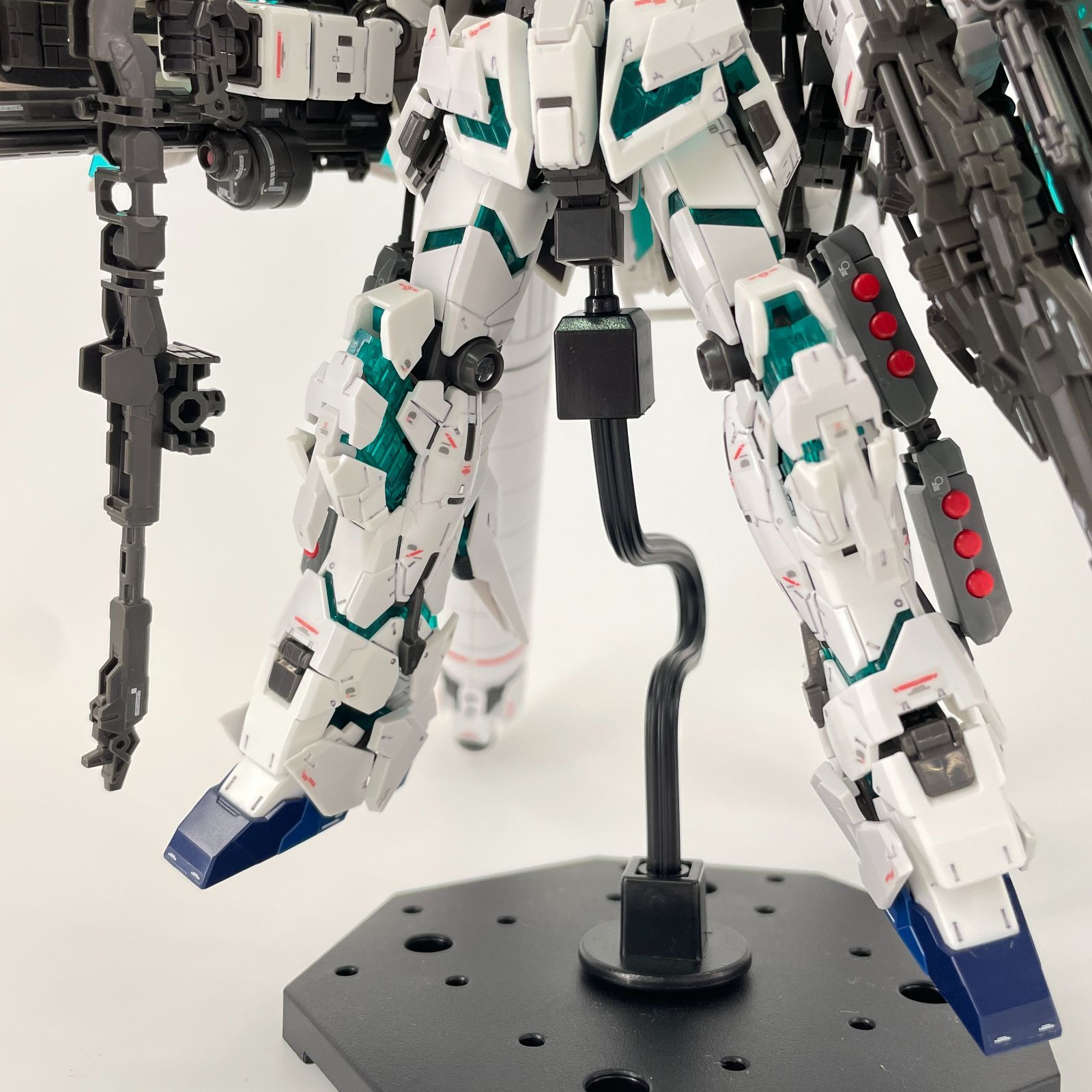 RG 1/144 フルアーマーユニコーンガンダム 新品未開封　おまけ武器付き RG 1/144 フルアーマー・ユニコーンガンダム│株式会社BANDAI