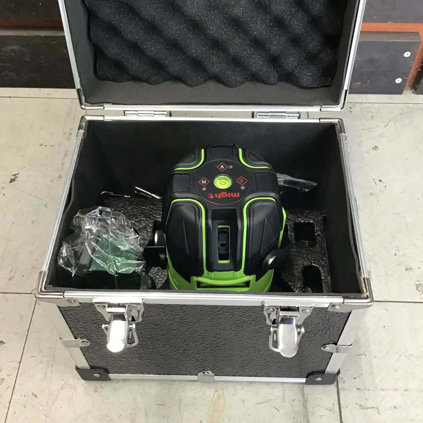 マイト MLA-412HE レーザー墨出し器【リライズ野田愛宕店】【中古