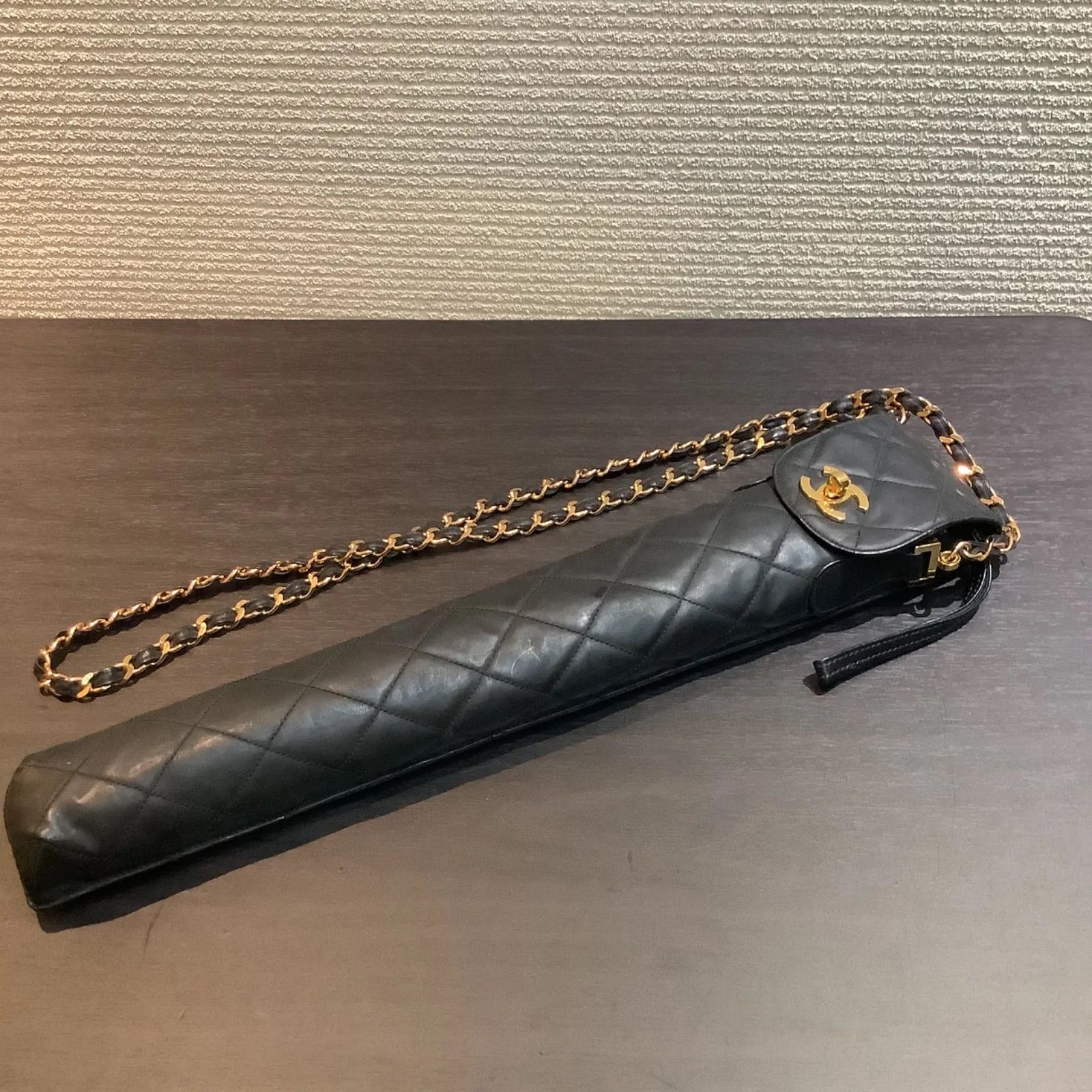 シャネル CHANEL VINTAGE マトラッセケース付き ターンロック 折り畳み ...