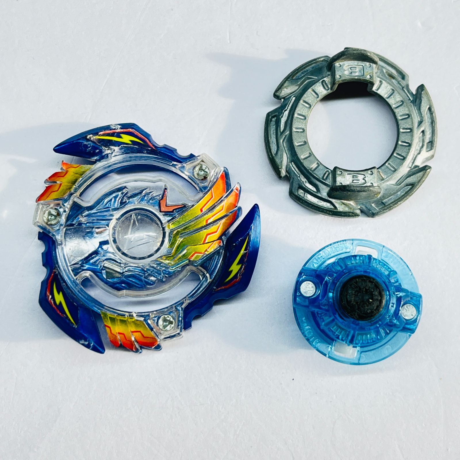 ベイブレードバースト TAKARA TOMY (タカラトミー) / ビクトリー