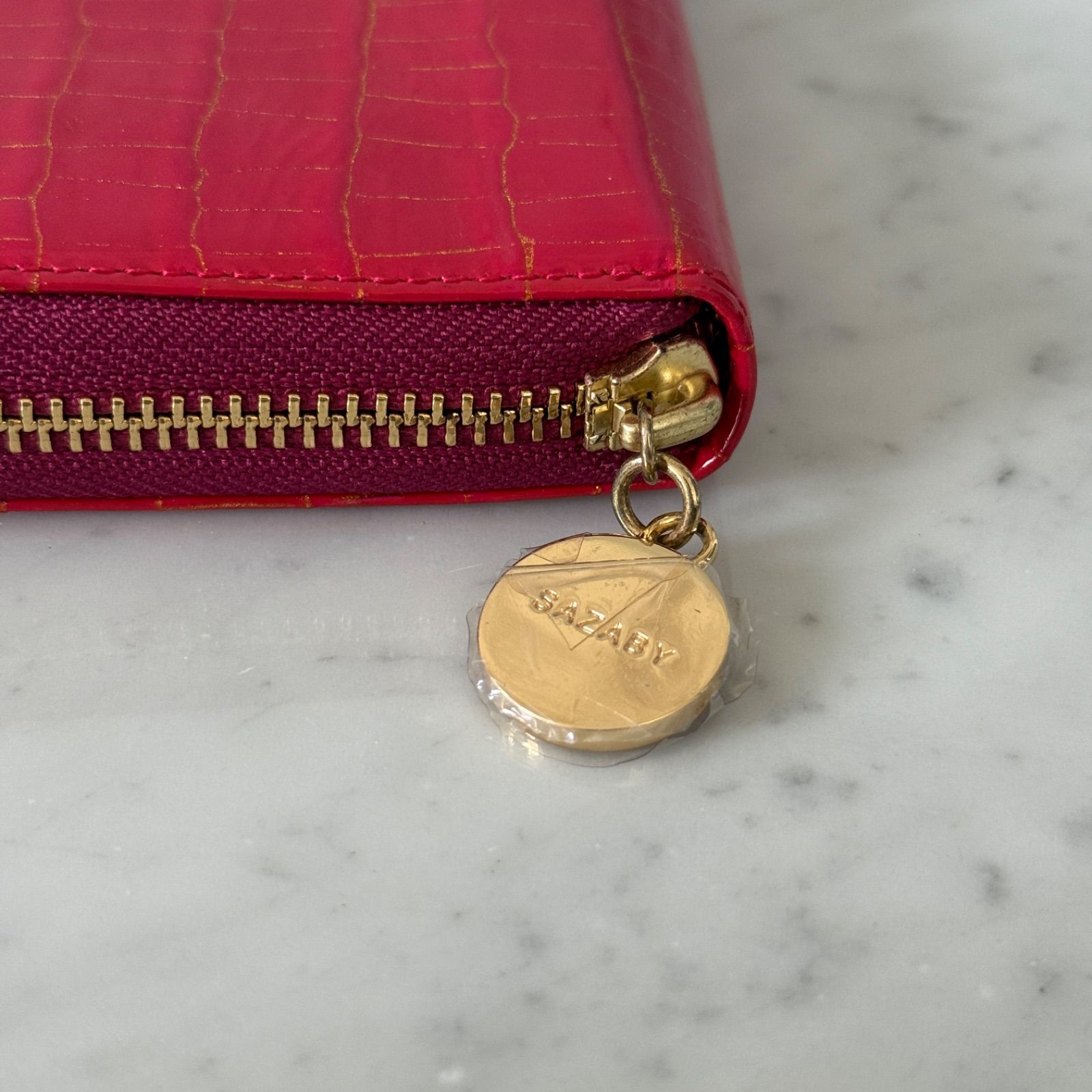 【未使用】サザビー／長財布 新品 未使用 SAZABY サザビー 長財布 ラウンドファスナー エナメル