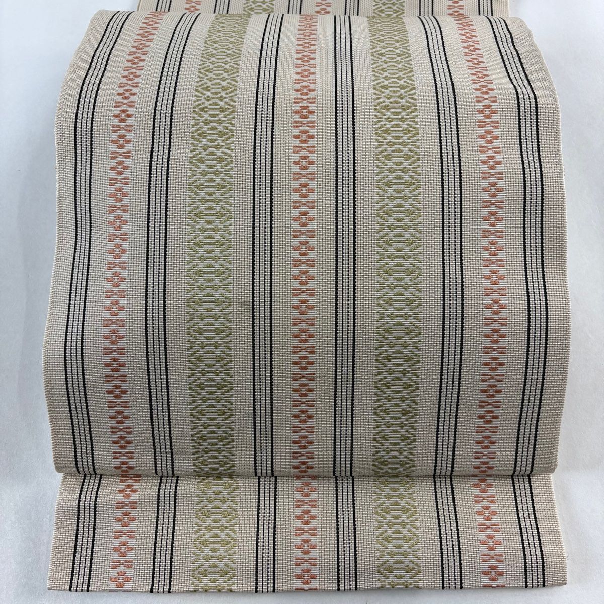 名古屋帯 秀品 八寸名古屋帯 幾何学模様 ベージュ 正絹 中古