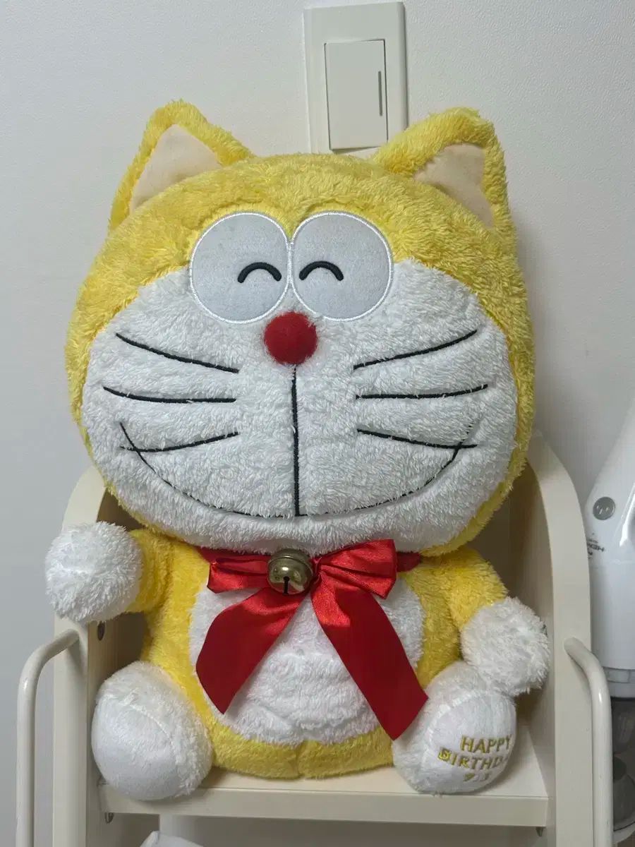 イエロー・エーモン ノルモン 人形