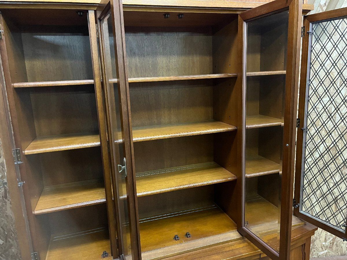 ドレクセルヘリテイジ トライユン　食器棚　カップボード　飾り棚　ドレクセル DREXEL HERITAGE ドレクセルヘリテイジ TRIUNE トライユン チャイナ