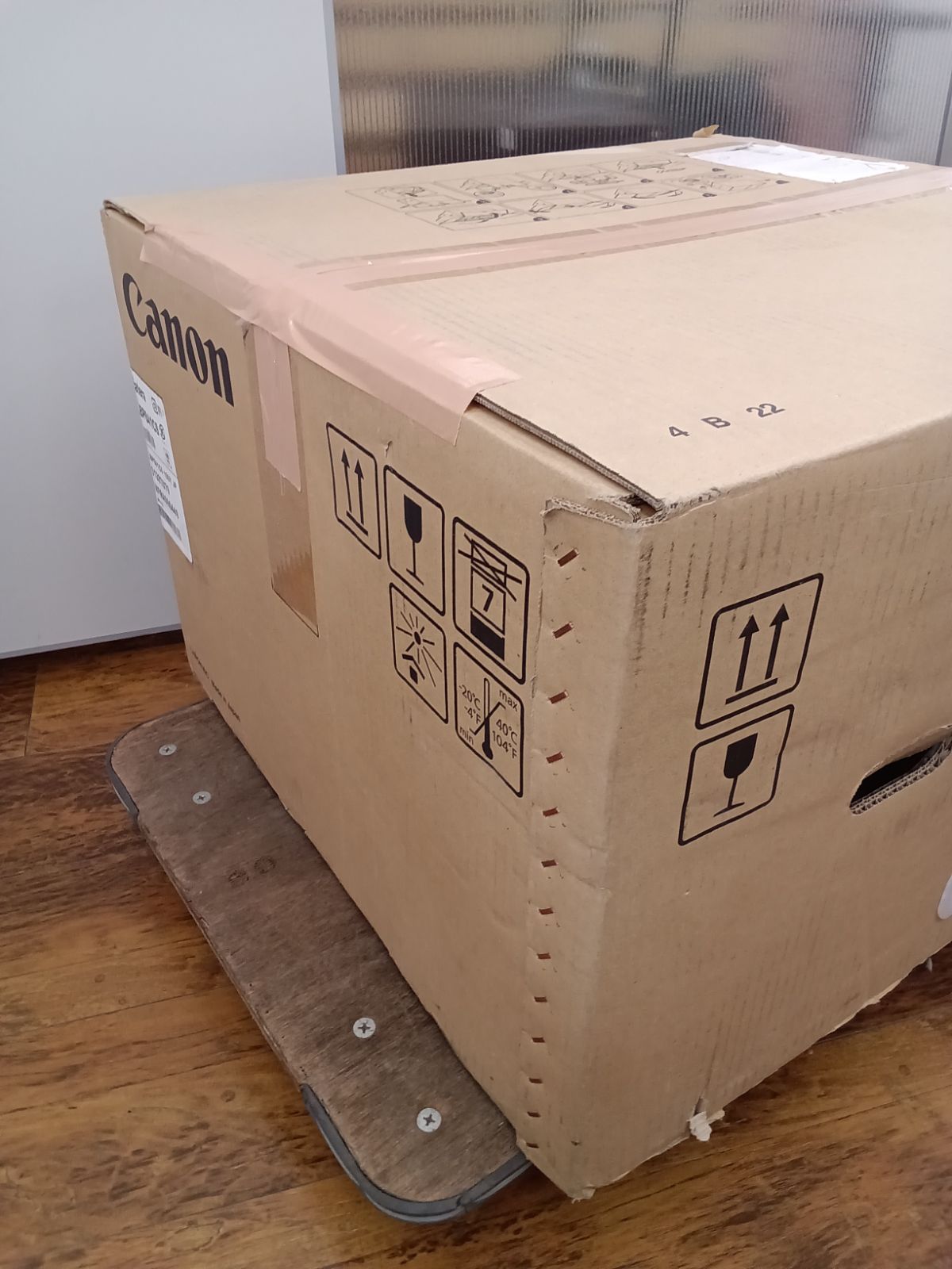 プリンタ LBP841CS