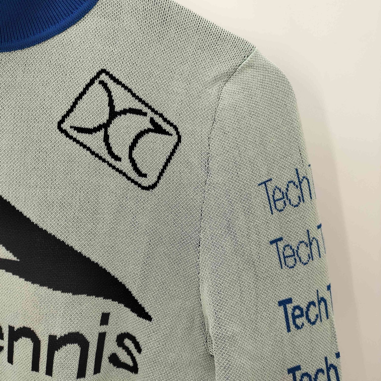 ザンダーゾウ XANDER ZHOU Tech Tennis レーヨン混 ハイネックニット 