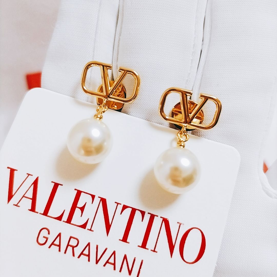 新品未使用】VALENTINO Vロゴ スワロフスキーパールビーズ ピアス 