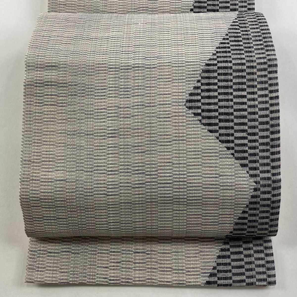 袋帯 幾何学模様 ラメ糸 灰色 六通 正絹