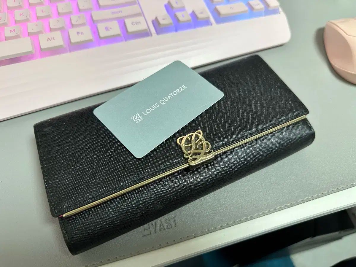 Louis Quatorze ルイカトーズ 長財布