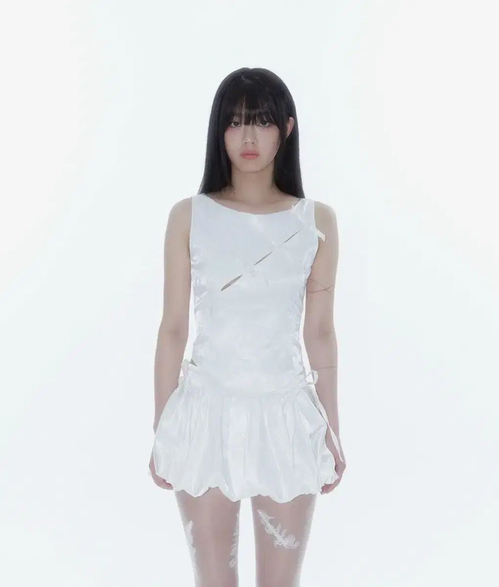 Kashiko カシコ Ribbon Paneled Sleeveless White