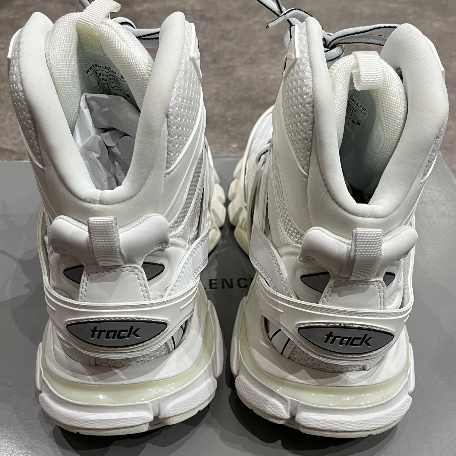 BALENCIAGA Track Hike トラックハイク スニーカー ホワイト バレンシアガ トラックハイク ホワイト 654867W3CP39000を購入
