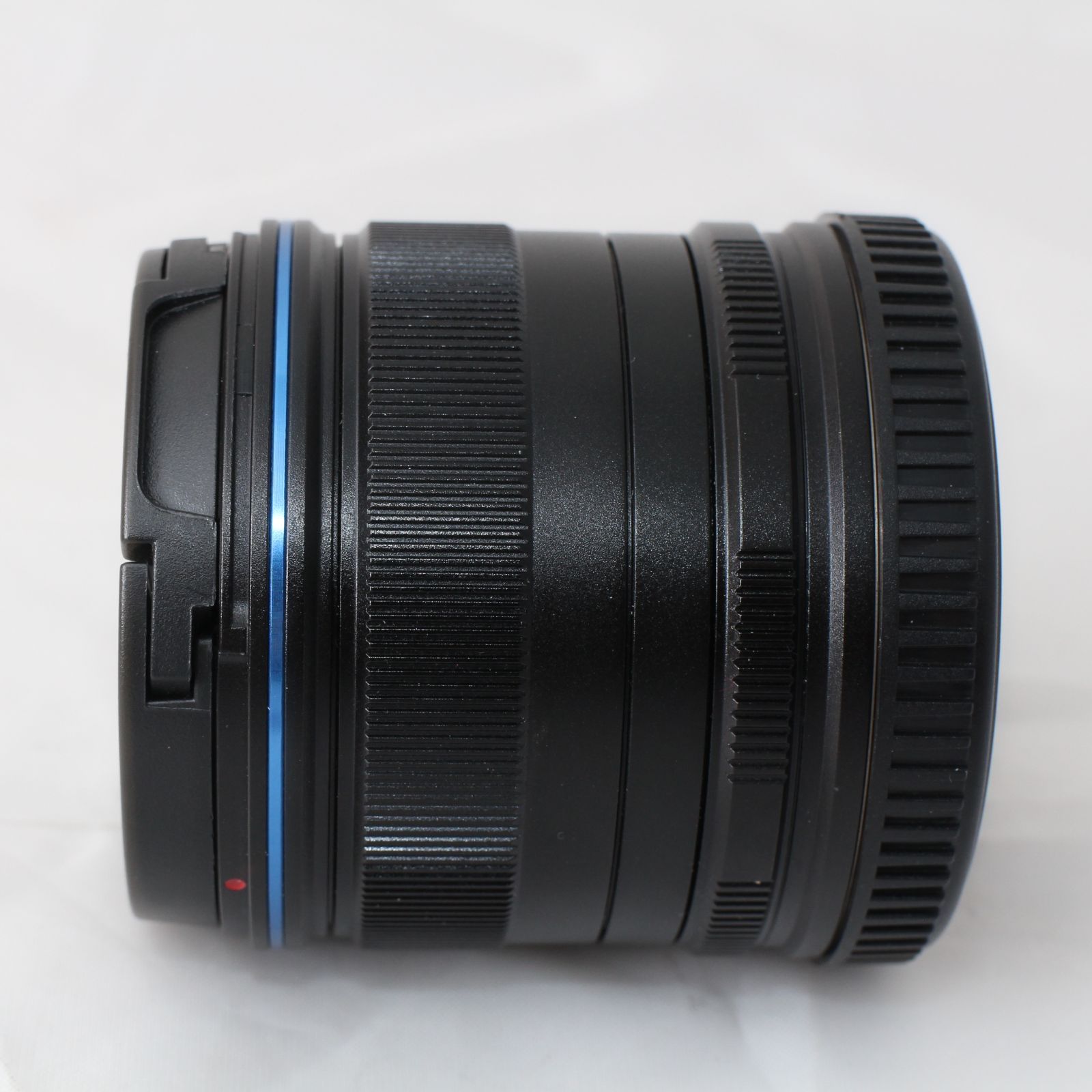 軽量モデル　LAOWA 単焦点 広角レンズ 7.5 F/2 Amazon.co.jp: 【国内正規品】 LAOWA 単焦点 広角レンズ 7.5㎜ F