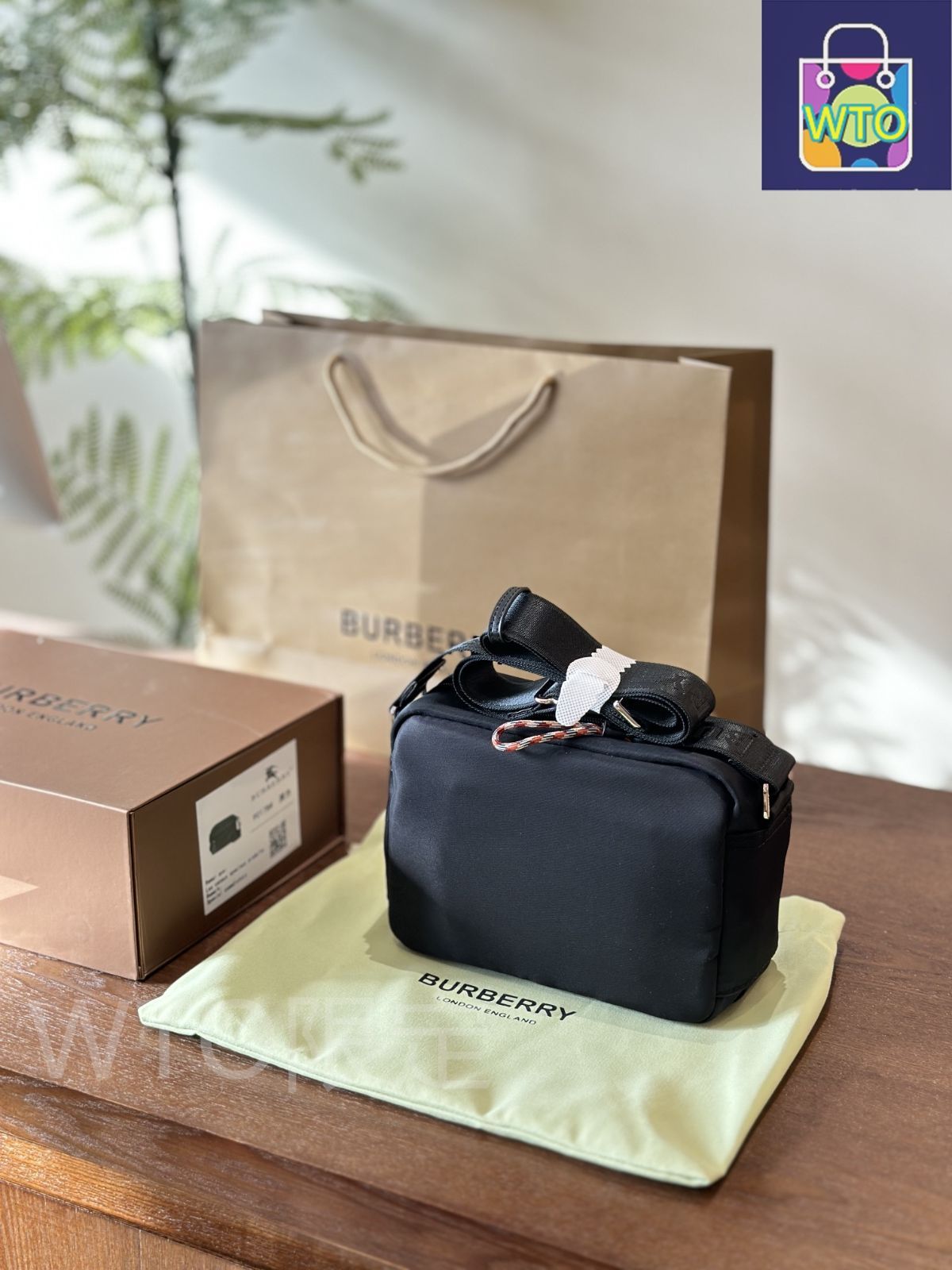 Burberry 8102419B9629 関税送料込 11105753-420D-4A0C-B031-