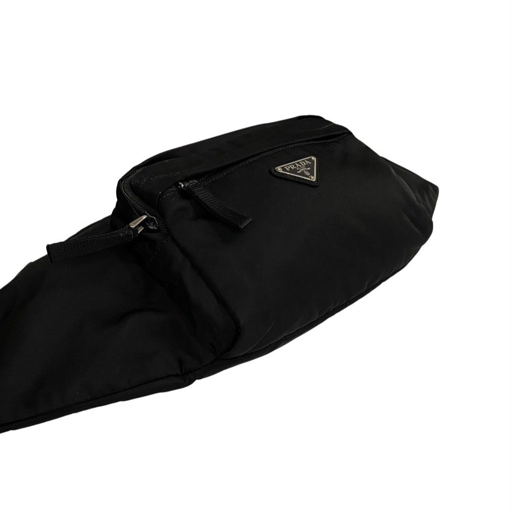 極 美品 希少品 ギャランティーカード有 PRADA プラダ 三角ロゴ 金具 