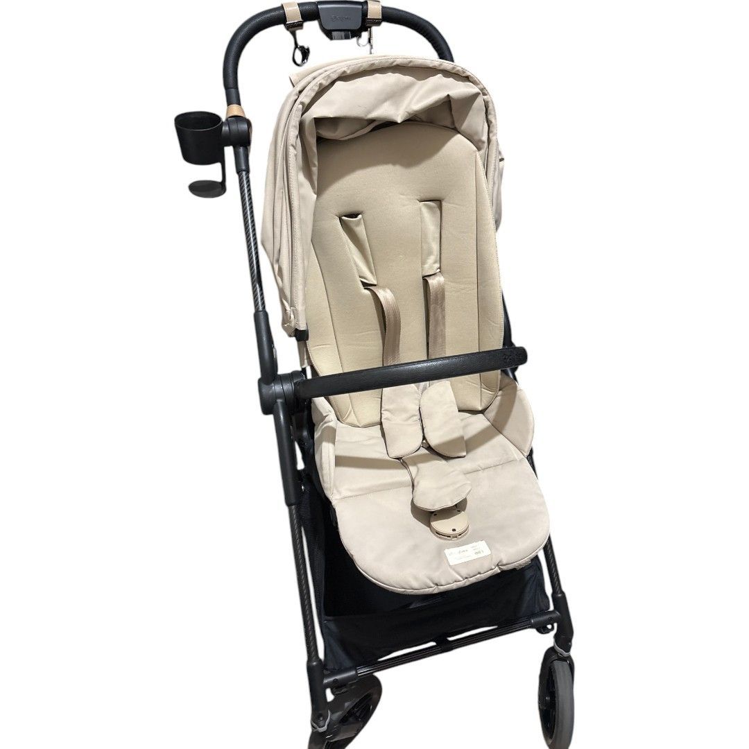 サイベックスメリオカーボン2024アーモンドベージュ 新品 カップホルダー付メリオカーボン 2024 アーモンドベージュ