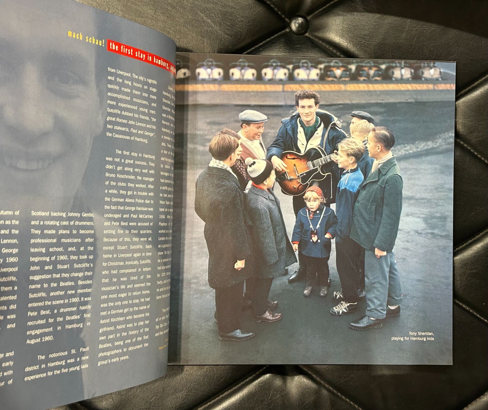 フルカラー120頁ハードカヴァー・ブック付き！】The Beatles