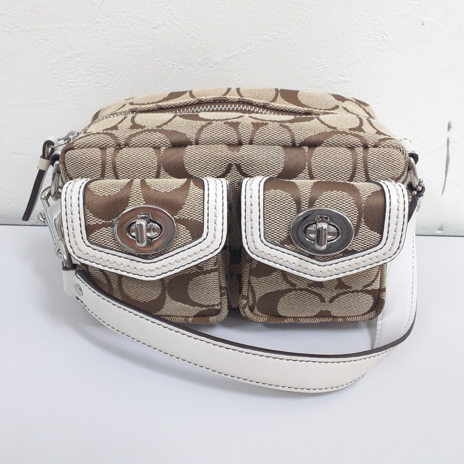 三沢店85-1-0730】Coach Signature Brown Mini Satchelbag